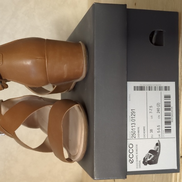 Ecco Wedge sandal 7.5 - Picture 2 of 4